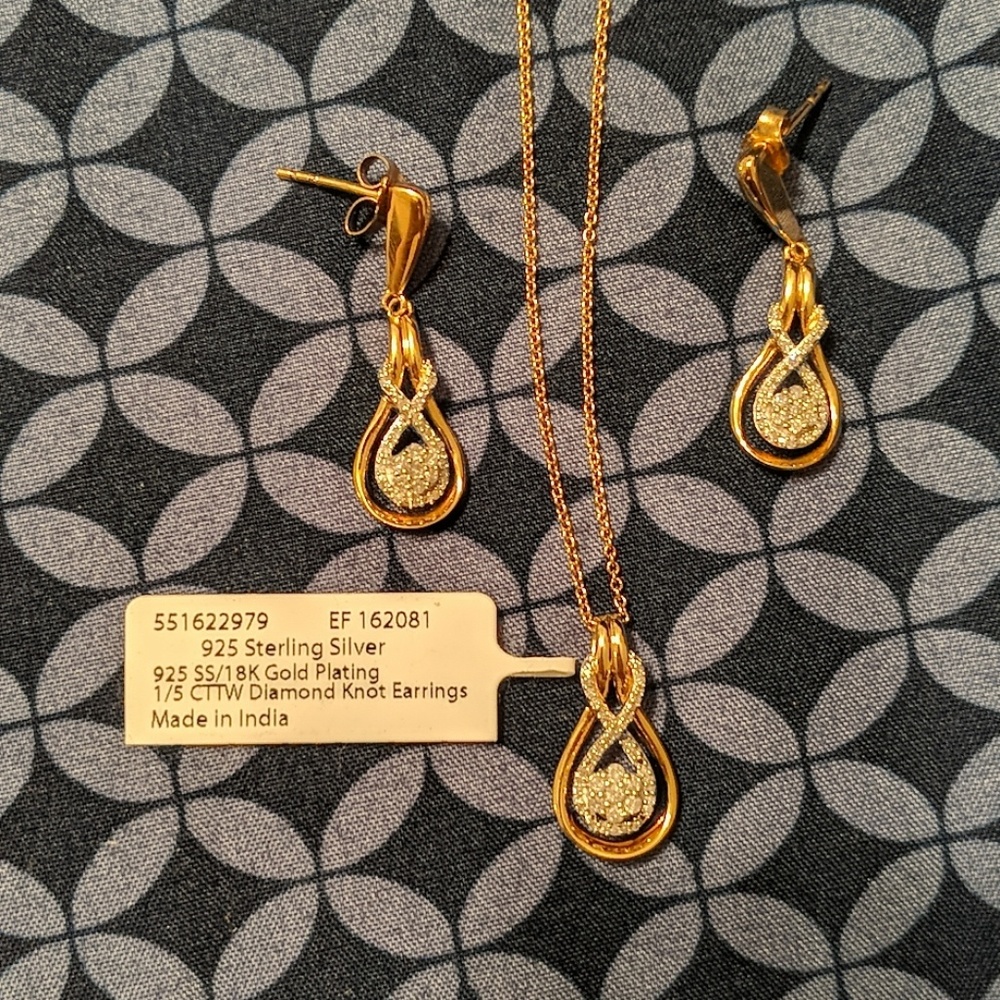 Diamond knot Necklace and earrings set